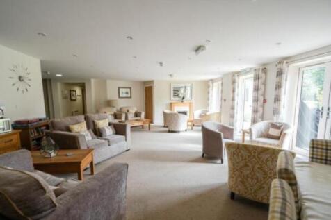 HOME OWNERS LOUNGE