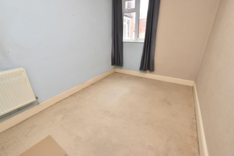 REAR DINING