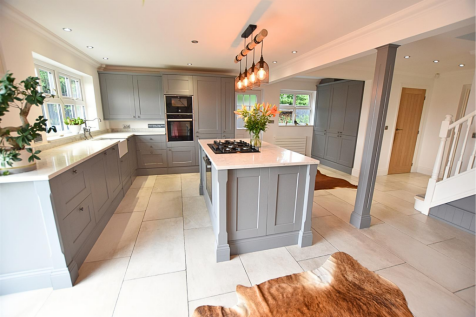 LIVING KITCHEN DINER