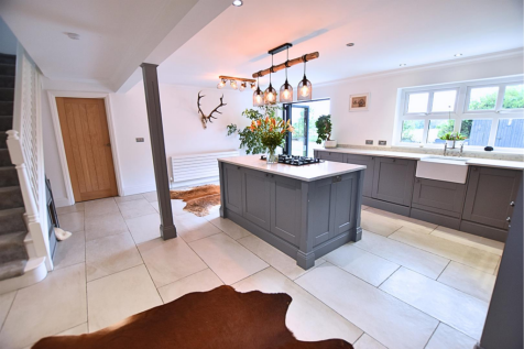LIVING KITCHEN DINER