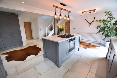 LIVING KITCHEN DINER
