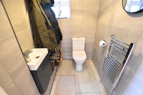 CLOAKROOM