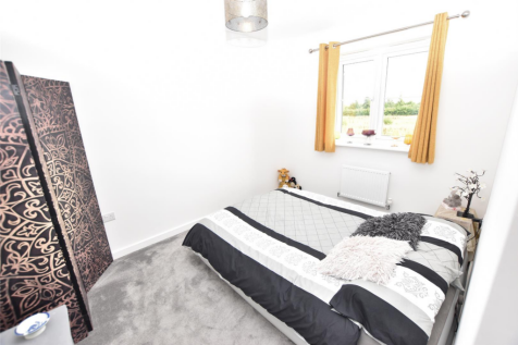 BEDROOM 2 (FRONT)
