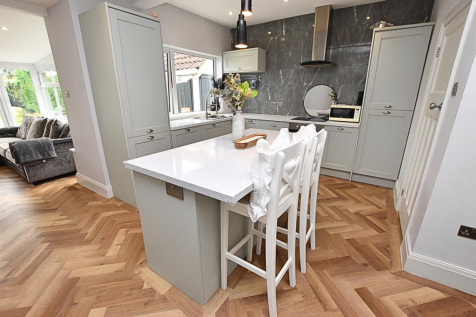 LIVING KITCHEN