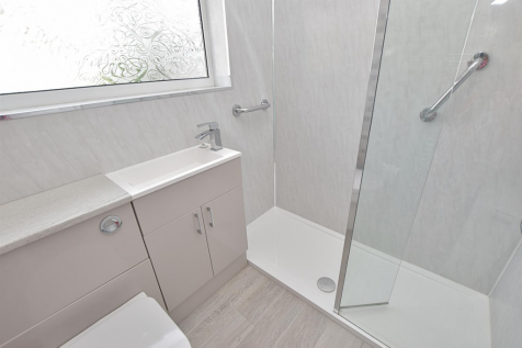 SHOWER ROOM/WC