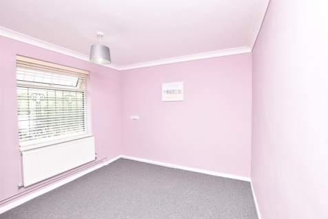 BEDROOM 3 (FRONT)