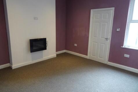 SITTING/DINING ROOM