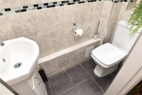 CLOAKROOM/WC