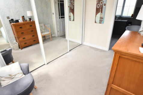 DRESSING ROOM