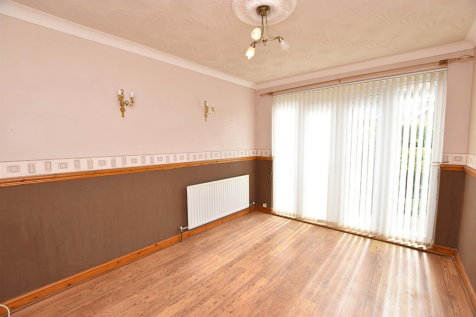 DINING ROOM (REAR)