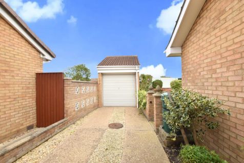 DETACHED BRICK GARAGE