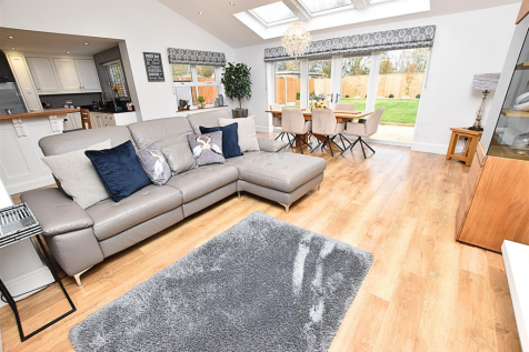 LIVING DINING KITCHEN