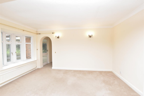 DINING ROOM PHOTOGRAPH