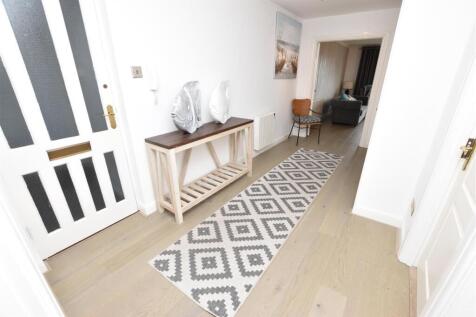 PRIVATE ENTRANCE HALL