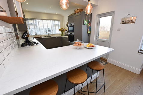 LIVING KITCHEN DINER
