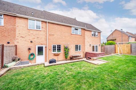 Rear &amp; Garden