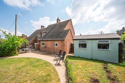 Rear &amp; Garden