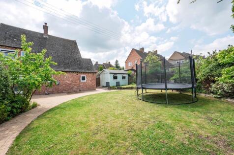 Rear &amp; Garden