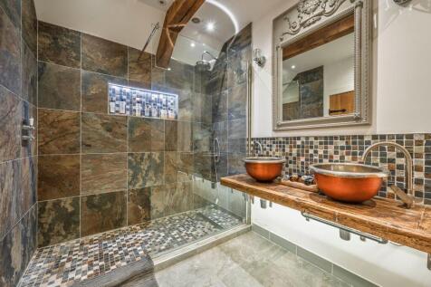 Bedroom One En-suite