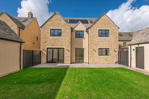 Rear &amp; Garden