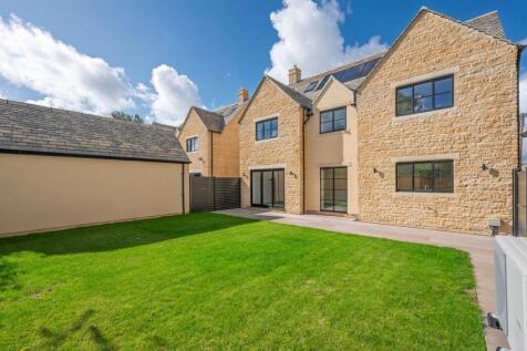Rear &amp; Garden