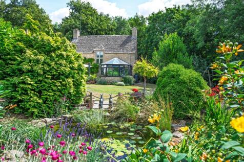 Rear &amp; Garden