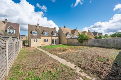 Rear &amp; Garden
