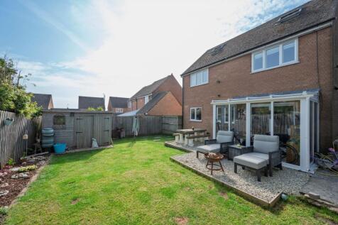Rear &amp; Garden