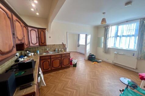 98 Kitchen v2.jpg