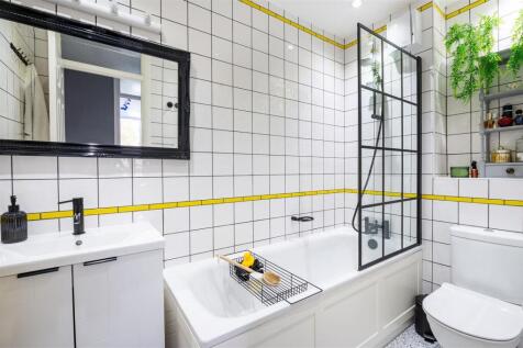 Bathroom.jpeg