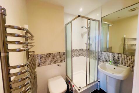 Shower Room.jpg