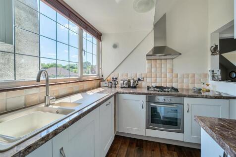 Kitchen v2.jpg