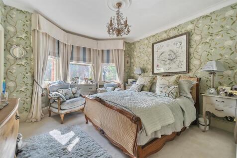 Bedroom One.jpg
