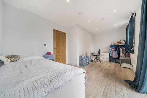 Bedroom One.jpg