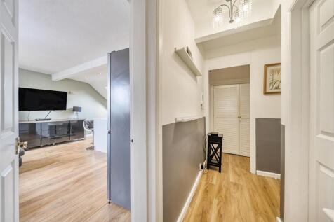 Hallway.jpg
