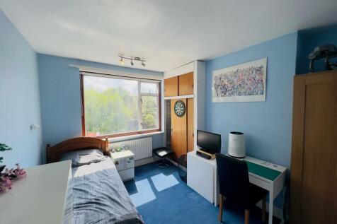 Bedroom 2.jpg