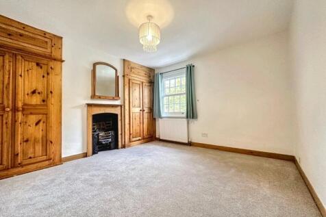 main bedroom.jpg