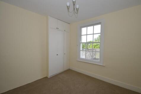 04clewerfields-bed2.JPG