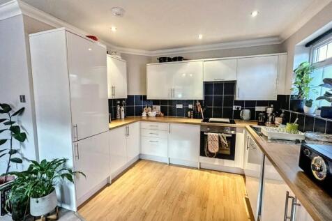 WhatsApp Image 20251024 at 111111_10c1aab2.jpg