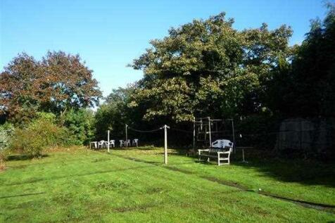COMMUNAL GARDENS