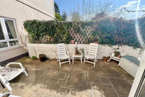COURTYARD GARDEN