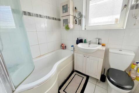BATHROOM/WC