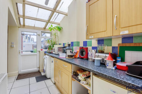 1ea940cb-f471-4d6...