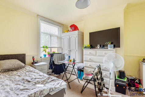 b6d5f4ef-b43f-4d5...