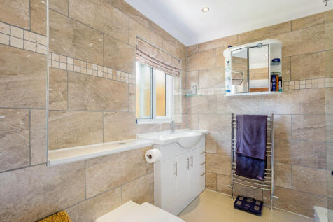4nicholascourt26829620