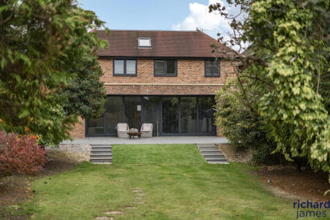 27edf29e0ec14ed681518936a05eb640