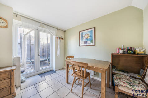 d56bdcf692894a20ba64615292c94719