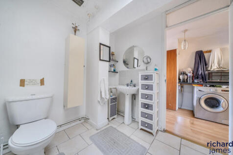 feea7e3d56d84d40896e0b81b6afd9ab