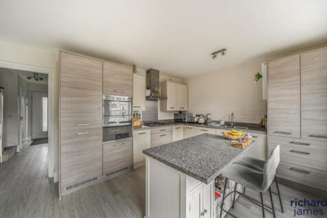 139738ece1654c3481646f1b1784319a