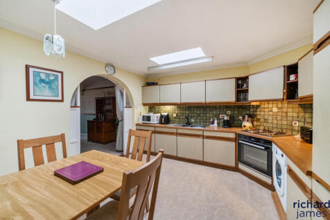 ad203d4b6eb04a9e9fcba0f08a17a22f